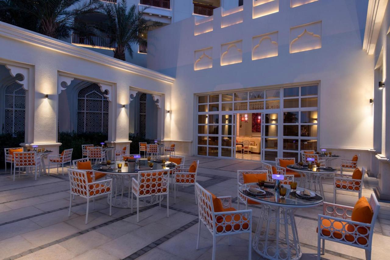 Al Messila, A Luxury Collection Resort & Spa, Доха Екстериор снимка The hotel's restaurant