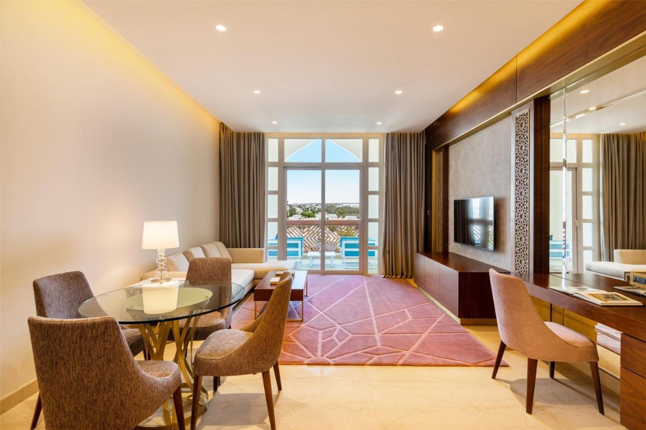 Al Messila, A Luxury Collection Resort & Spa, Доха Екстериор снимка A suite at the hotel