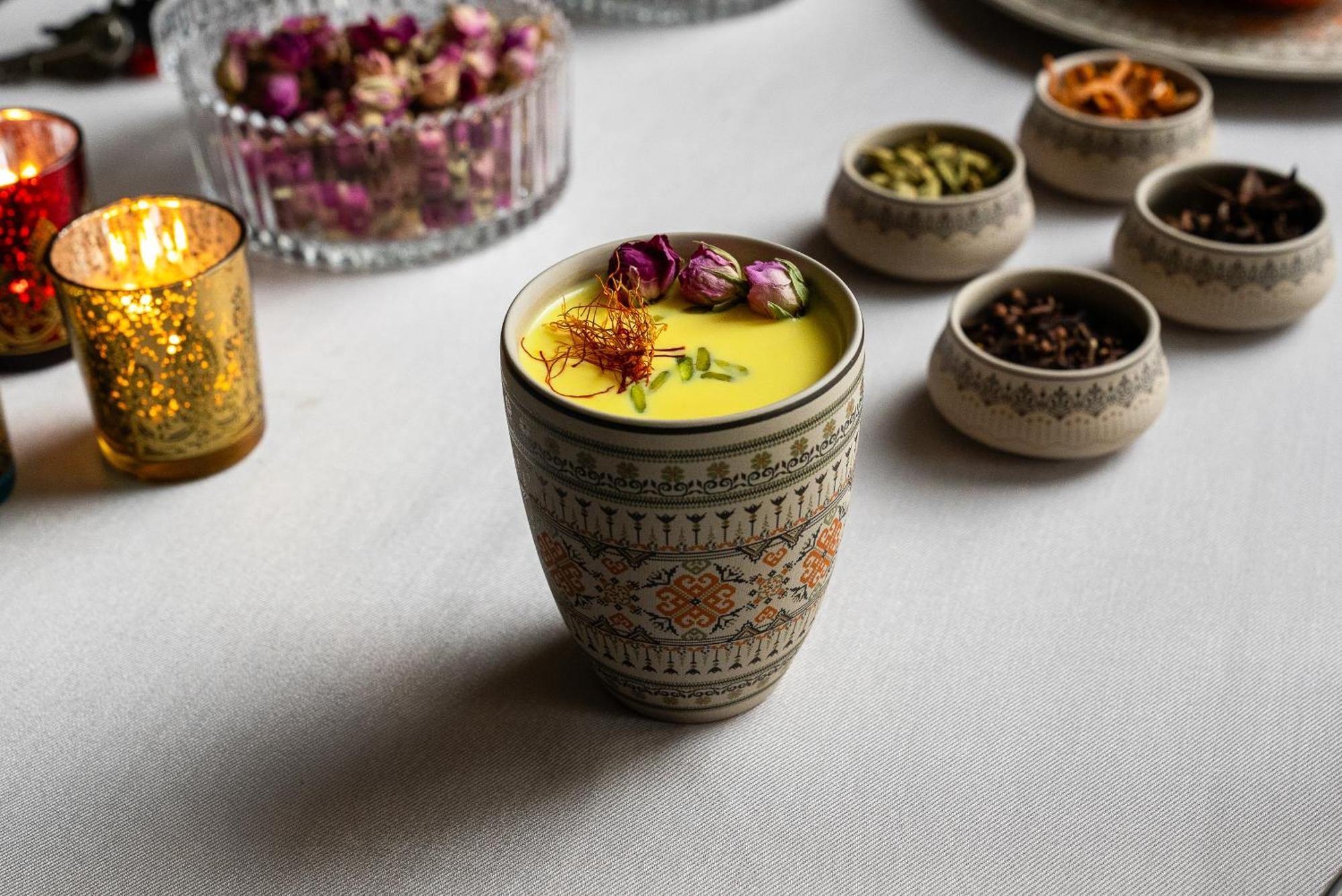 Al Messila, A Luxury Collection Resort & Spa, Доха Екстериор снимка Golden milk